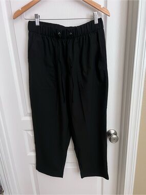 Old Navy Black Cropped Drawstring Waist Pant